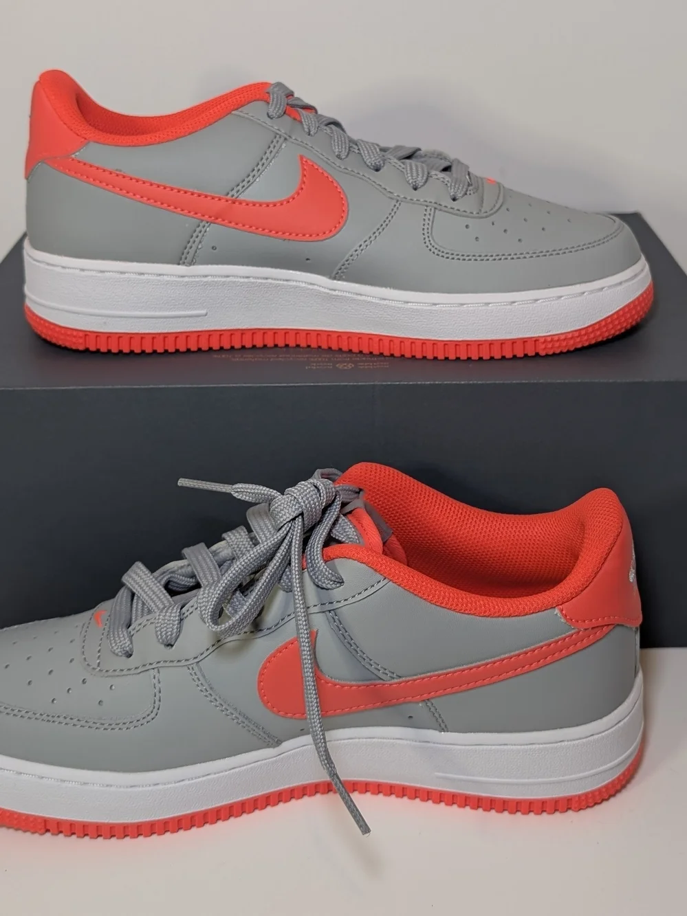 🔥 NEW Nike Air Force 1 GS Light Smoke Grey Bright Crimson CT3839-005 Sz 7Y/8.5W